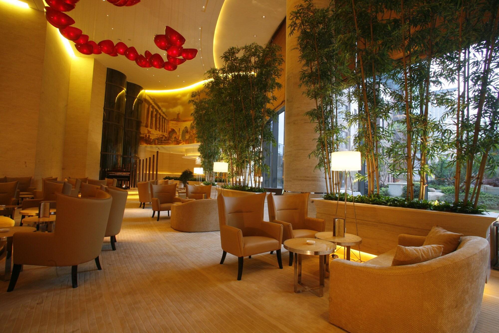 Hilton Shanghai City Center -Steps From Iconic Landmarks Wukang Mansion And Jing'An Temple Екстер'єр фото