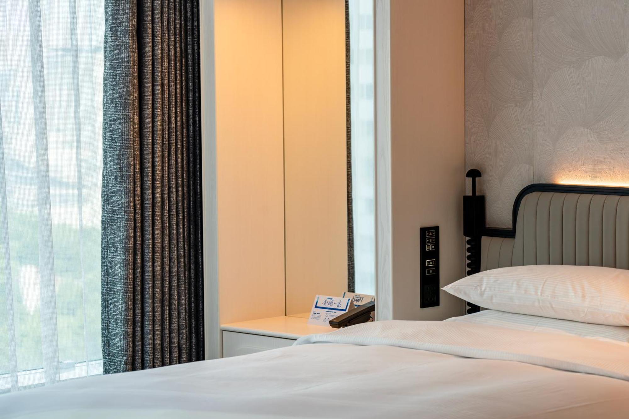 Hilton Shanghai City Center -Steps From Iconic Landmarks Wukang Mansion And Jing'An Temple Екстер'єр фото